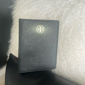 Tory Burch Robinson Passport Holder-Black